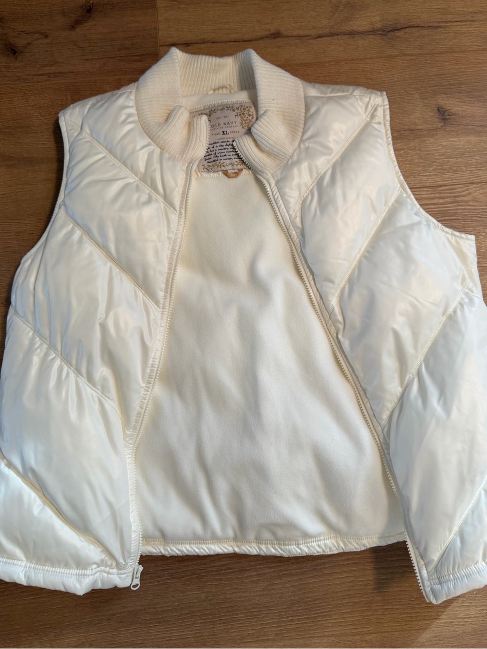 Old Navy Cream Quilted Puffer Vest - Women's Lightweight Layer